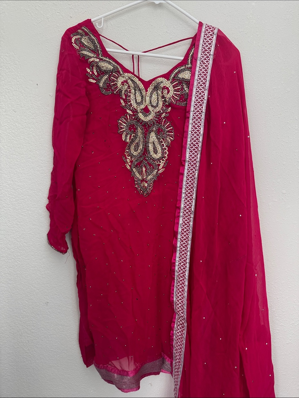 Embellished Fuchsia Kurta with Dupatta